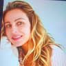 Author profile pic - evelyn carvalho